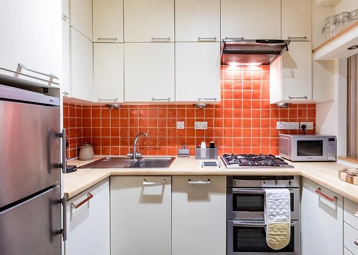 Cosy Pimlico Retreat