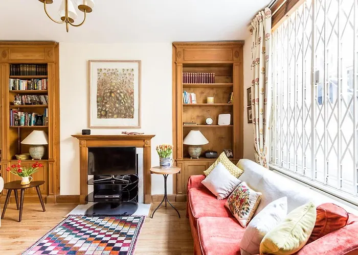 Cosy Pimlico Retreat